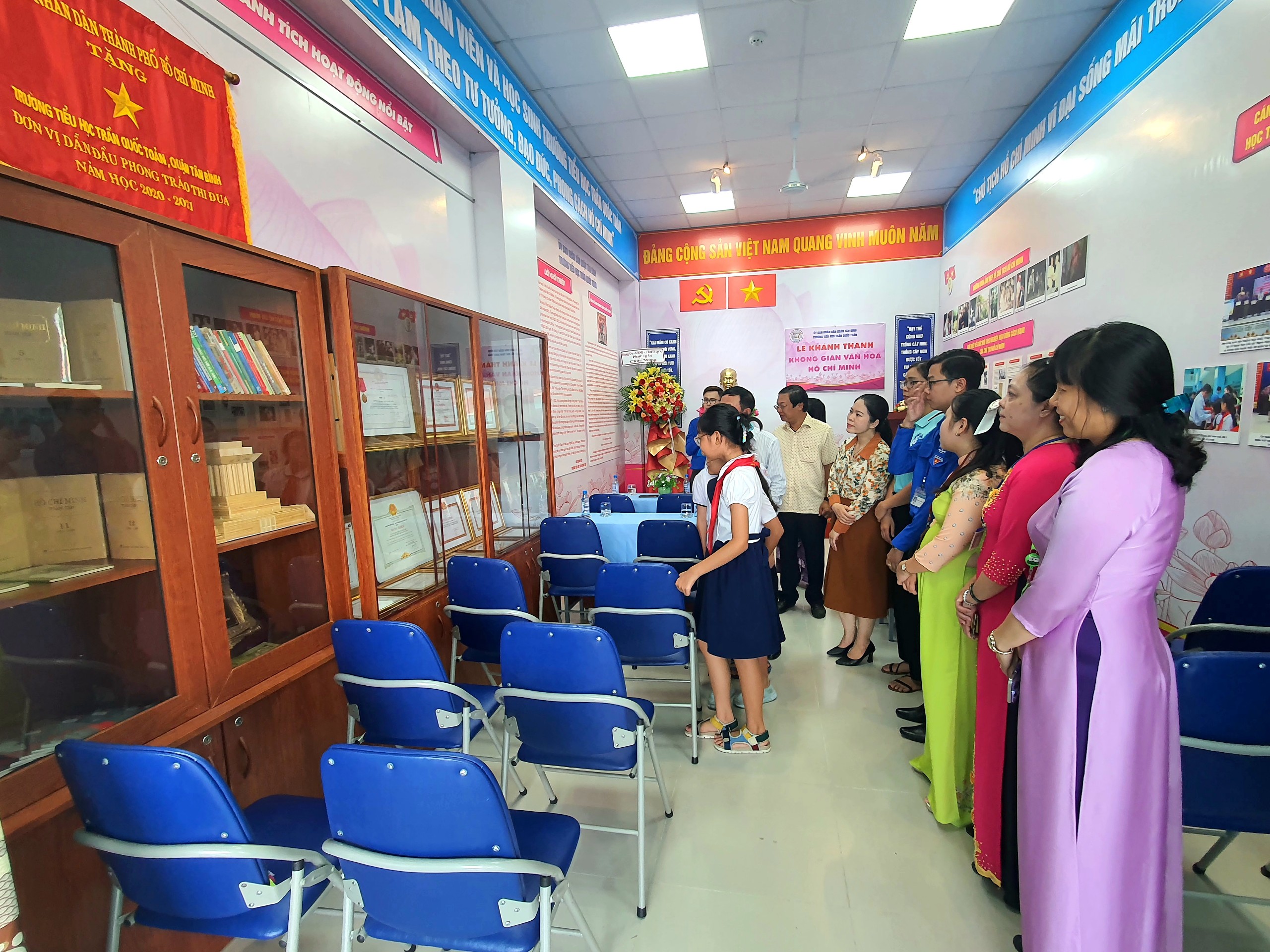 Nhấn vào ảnh để phóng to